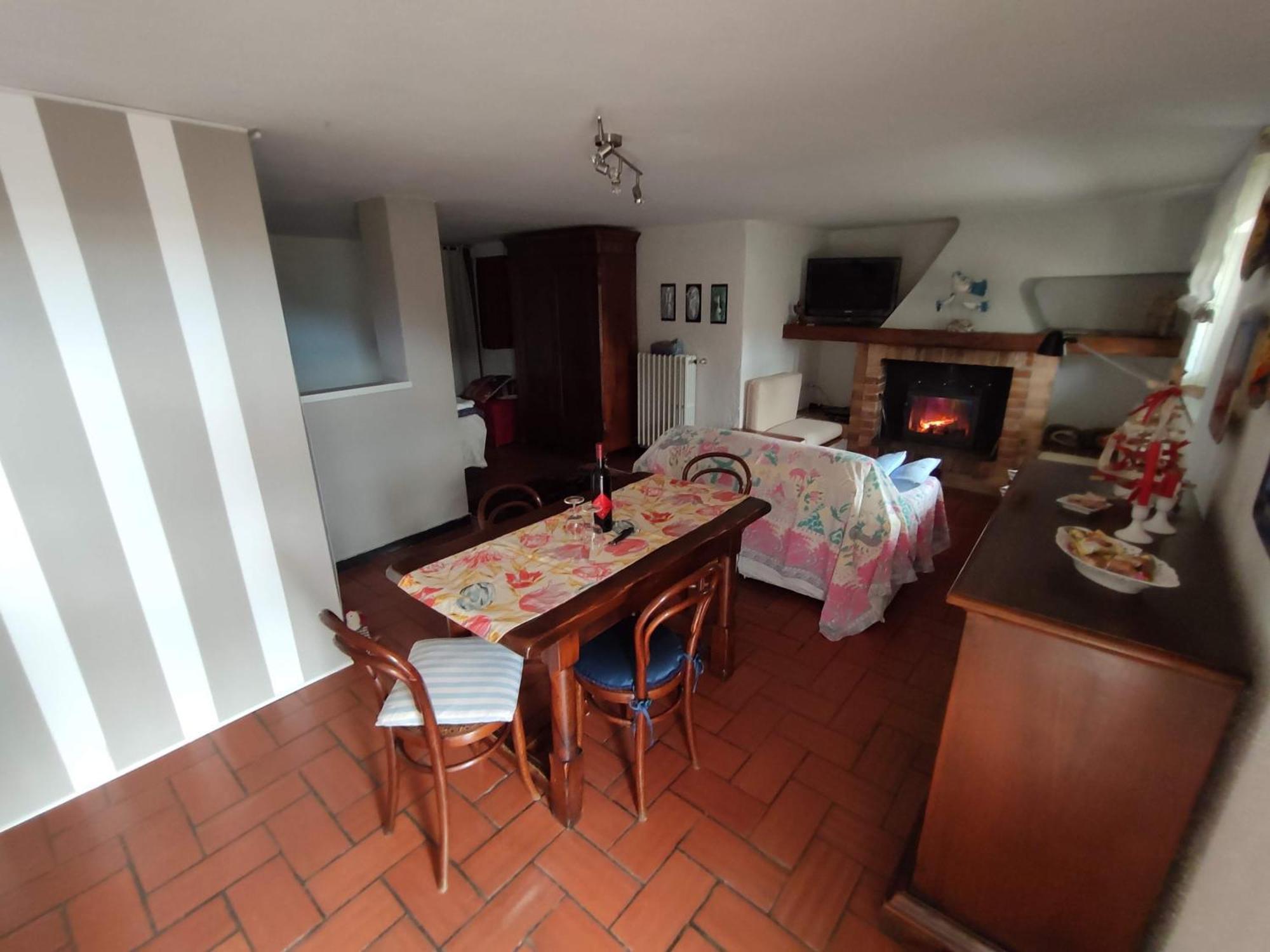 Independent Apartment With A Fabulous Patio - Casa Penny Cisano sul Neva Exterior photo